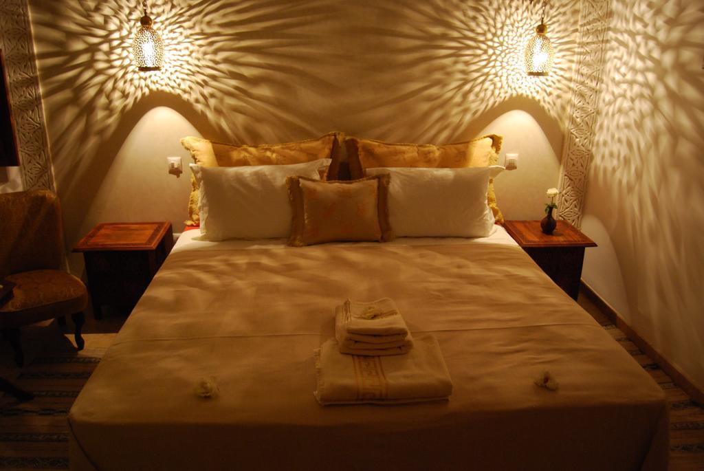 Riad Viva Marrakesh Bagian luar foto A bedroom at the hotel